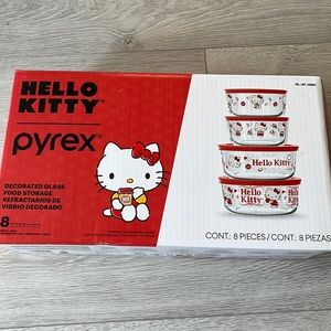 NEW!  HELLO KITTY Pyrex 8-Piece Decorated Food Storage